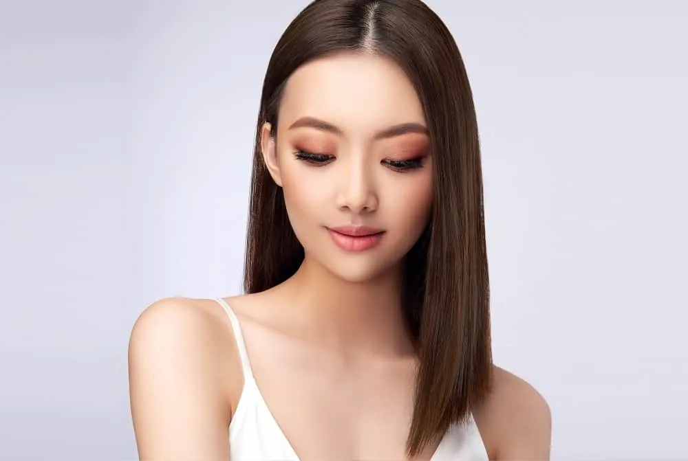 Medium sleek chinese hairstyle for women