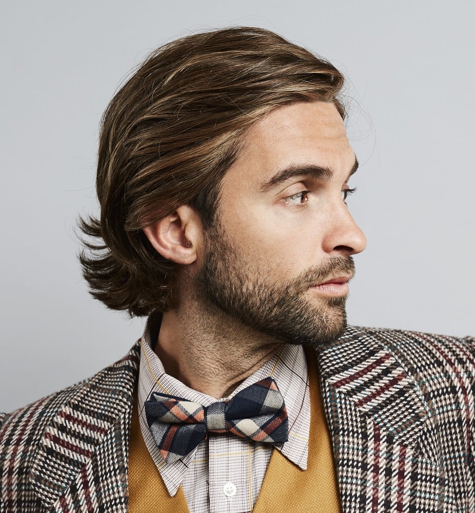 Men's Chin-length Hair with Highlights