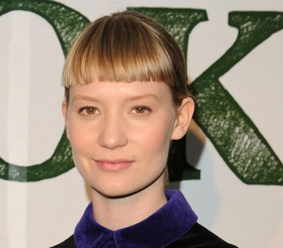 Mia Wasikowska bowl pixie cut