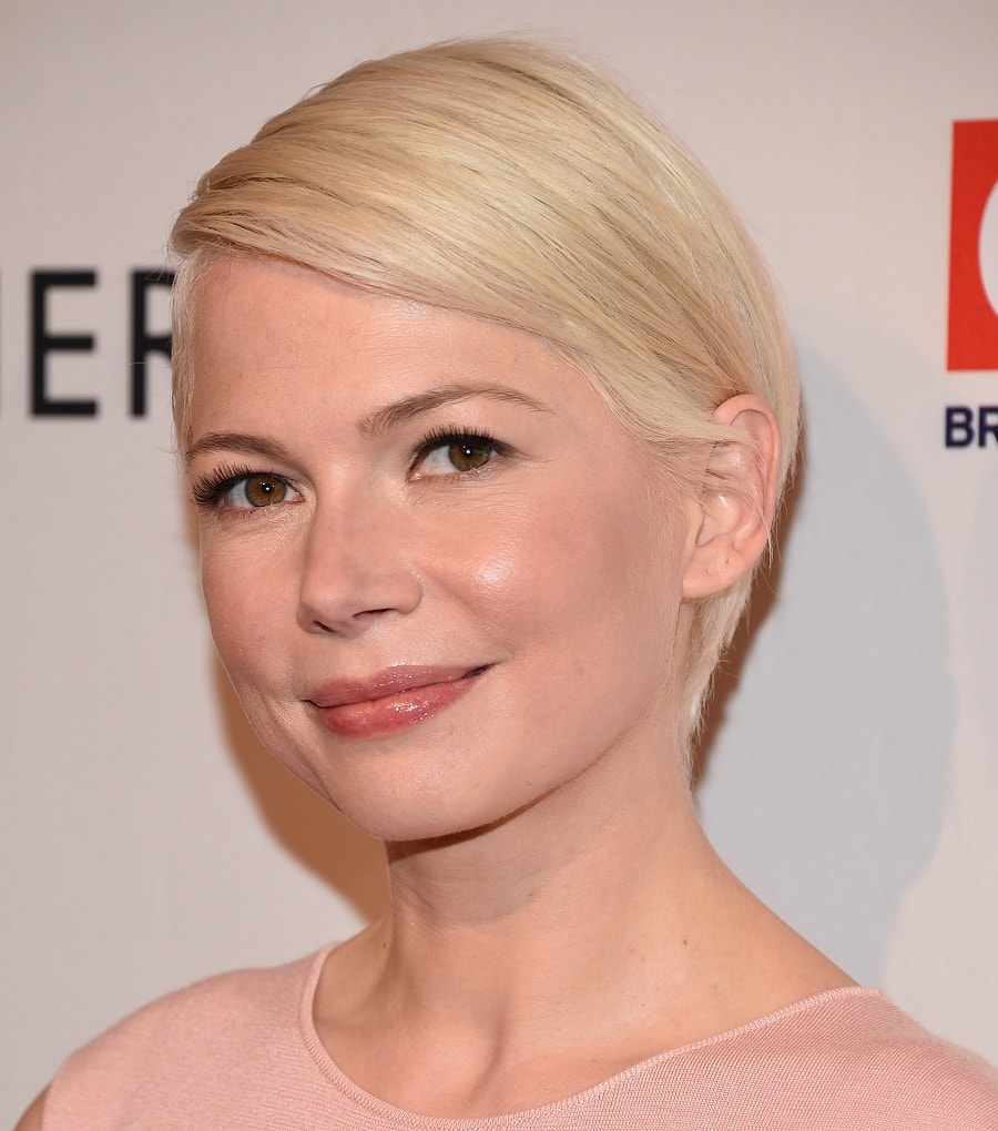 Michelle Williams with Short Blonde Hair