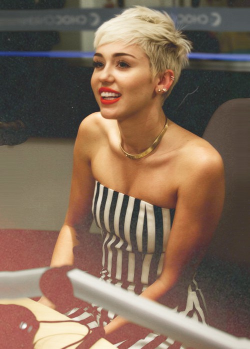Miley Cyrus’ Pixie Haircut you like 