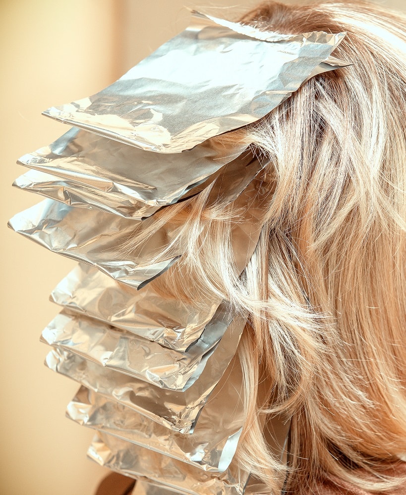Natural alternatives to turn gray hair into blonde