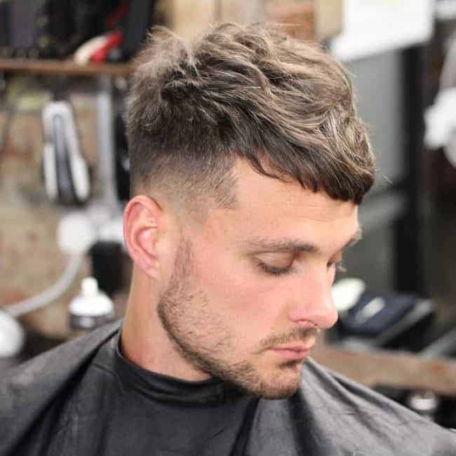  Natural Wavy Look hairstyle for man 