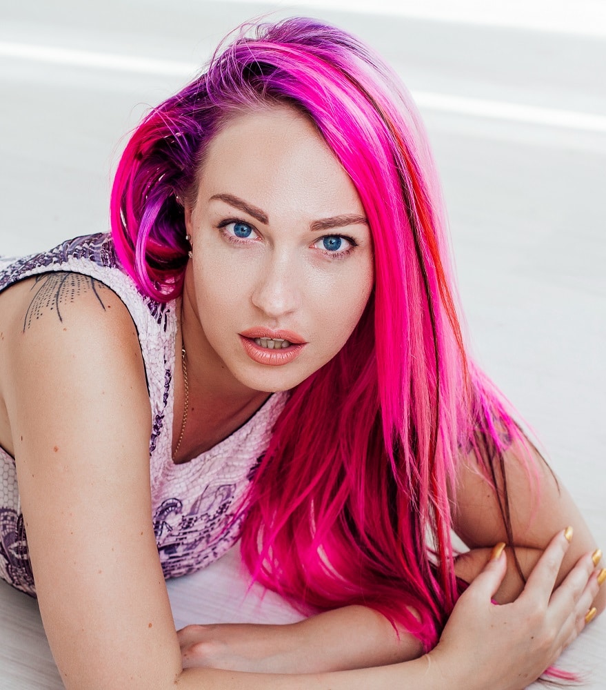 Pink hair color for pale skin and blue eyes