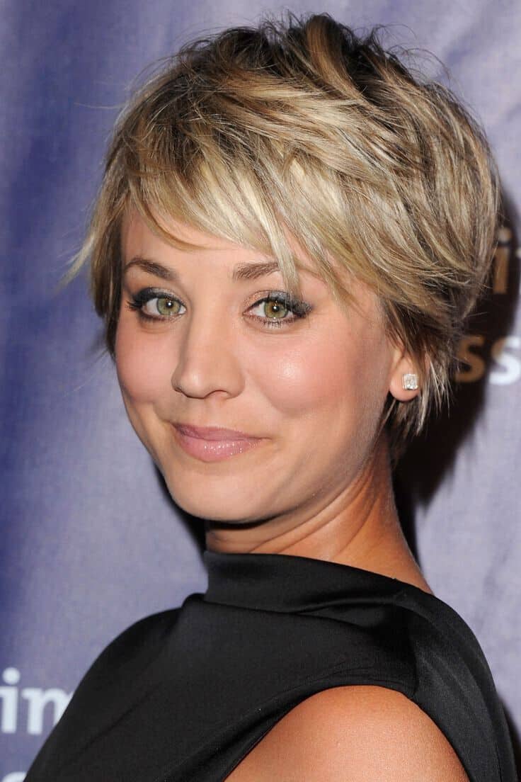 pixie cuts With Highlight