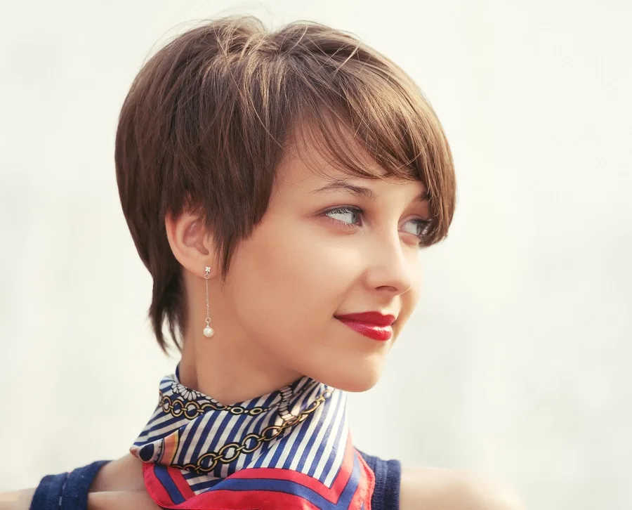 Pixie with Side Swept Bangs for Oval Face
