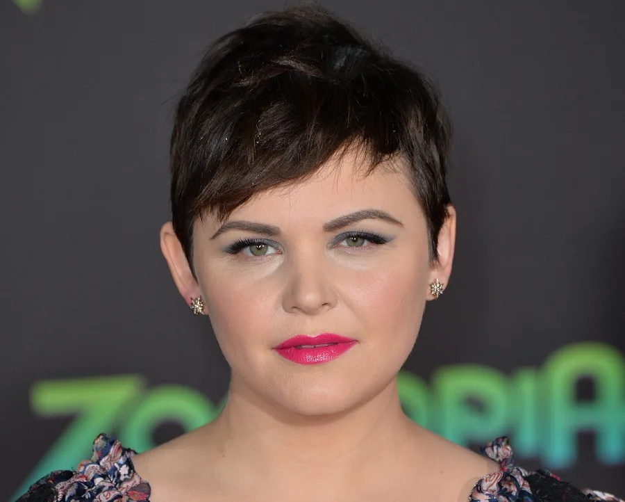 Round Face Shaped Celebrity Ginnifer Goodwin