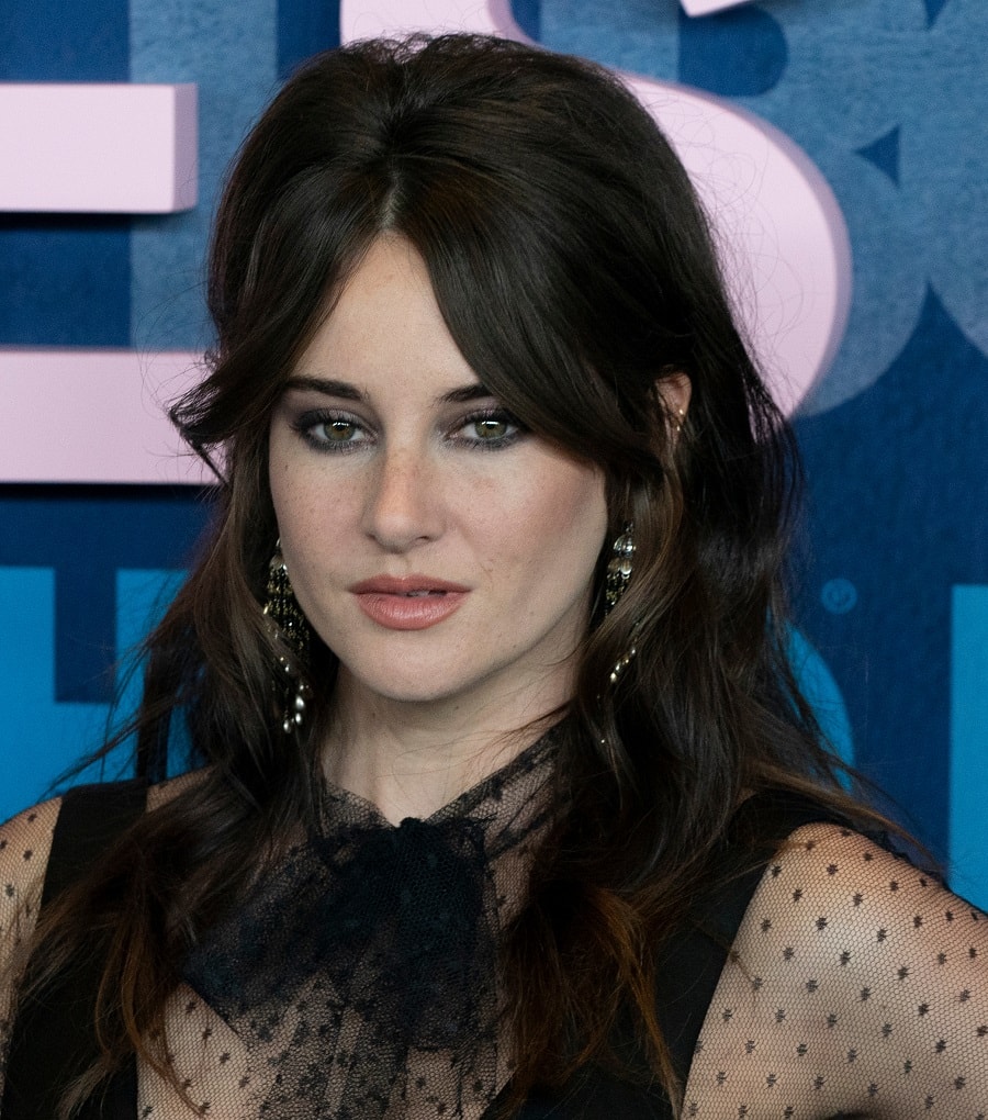 Shailene Woodley Hairstyle With Curtain Bangs
