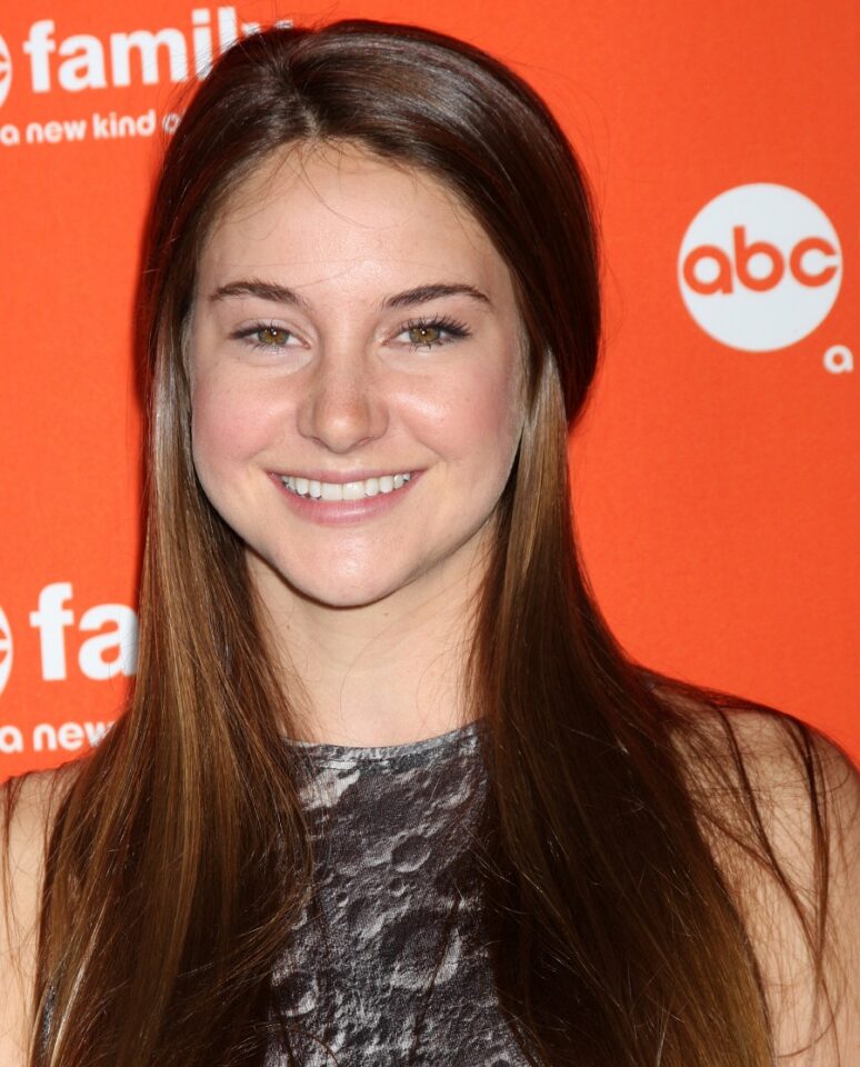 33 of Shailene Woodley's Most Iconic Hairstyles – HairstyleCamp