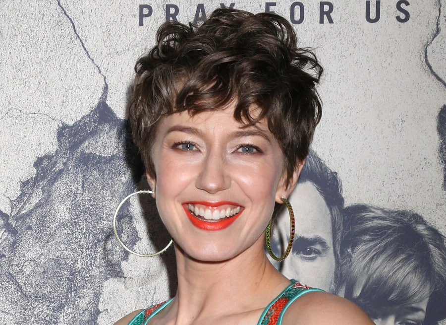 Short Brown-haired Actress Carrie Coon over 40