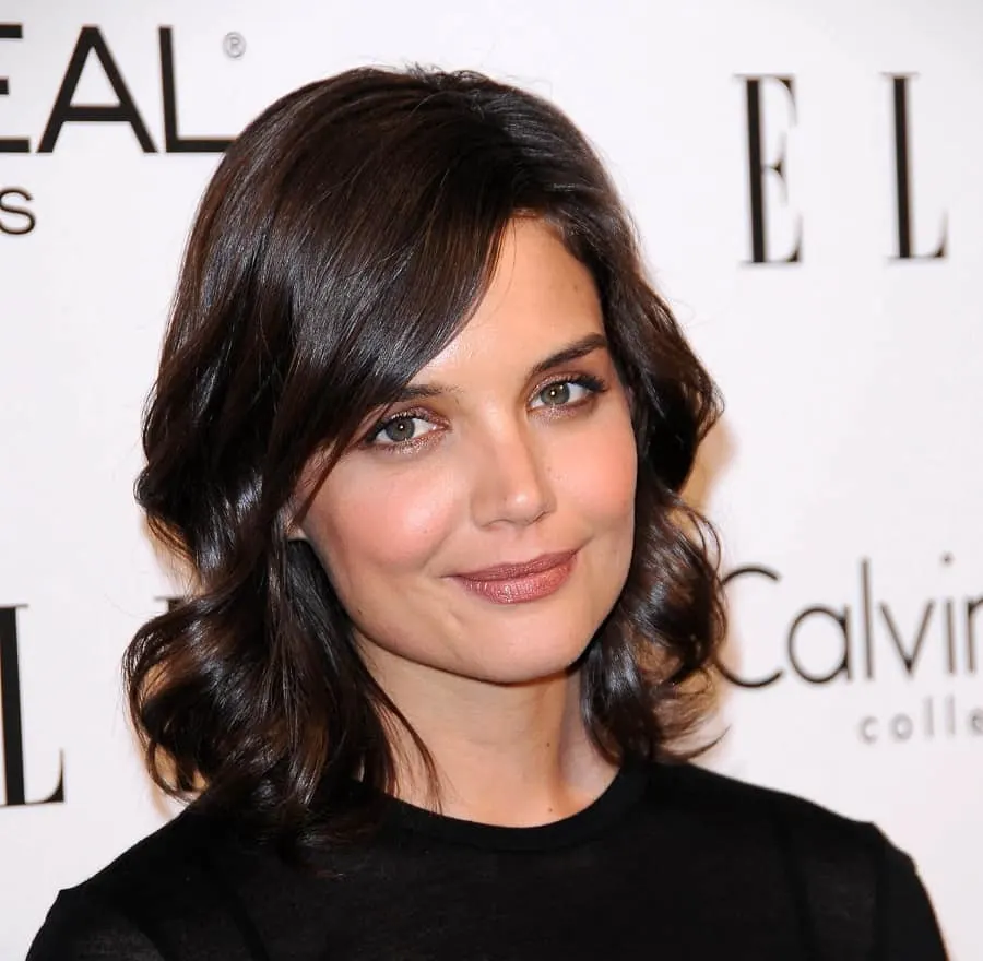 medium short hairstyle by Katie Holmes