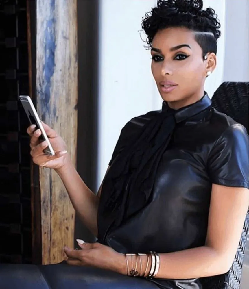 chic short hairstyles for black women