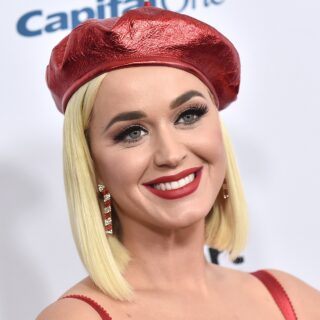 Singer With Blonde Hair- Katy Perry