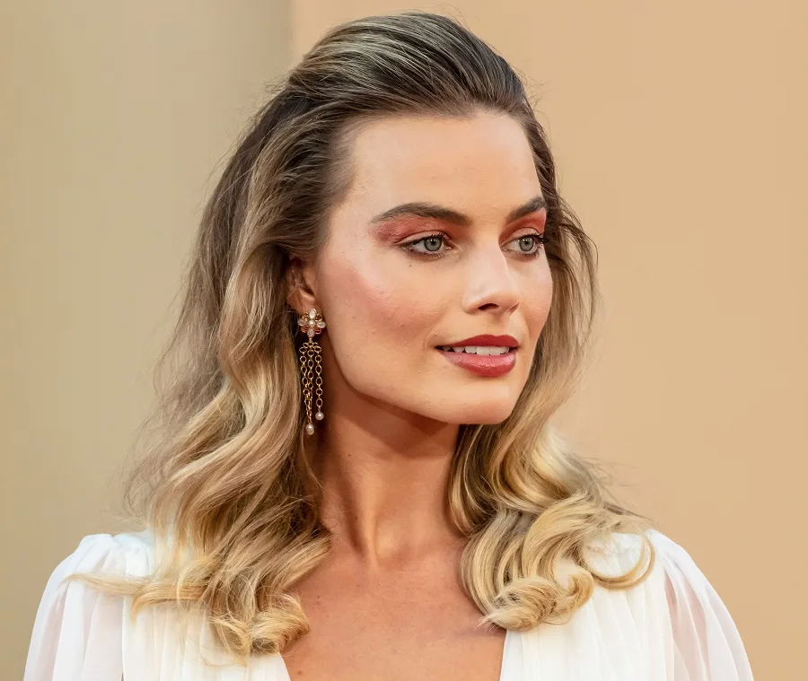 Square Face Shaped Celebrity Margot Robbie