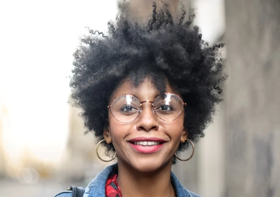 TWA hairstylefor black women with glasses