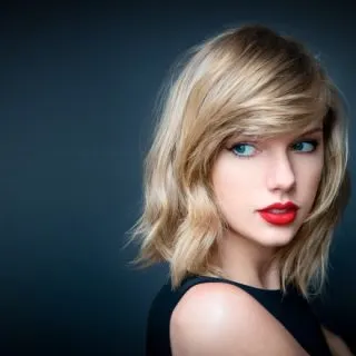 Taylor Swift latest hairtyle