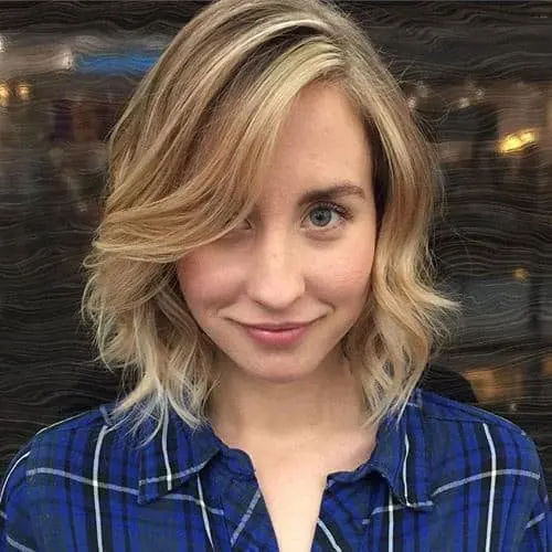 wavy Shoulder skimming bob hairstyle 