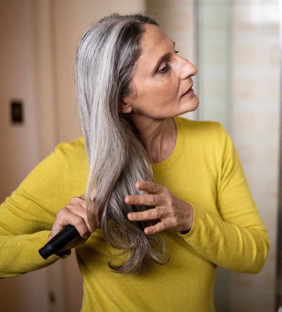 Tips for maintaining long gray hair - use a wet brush