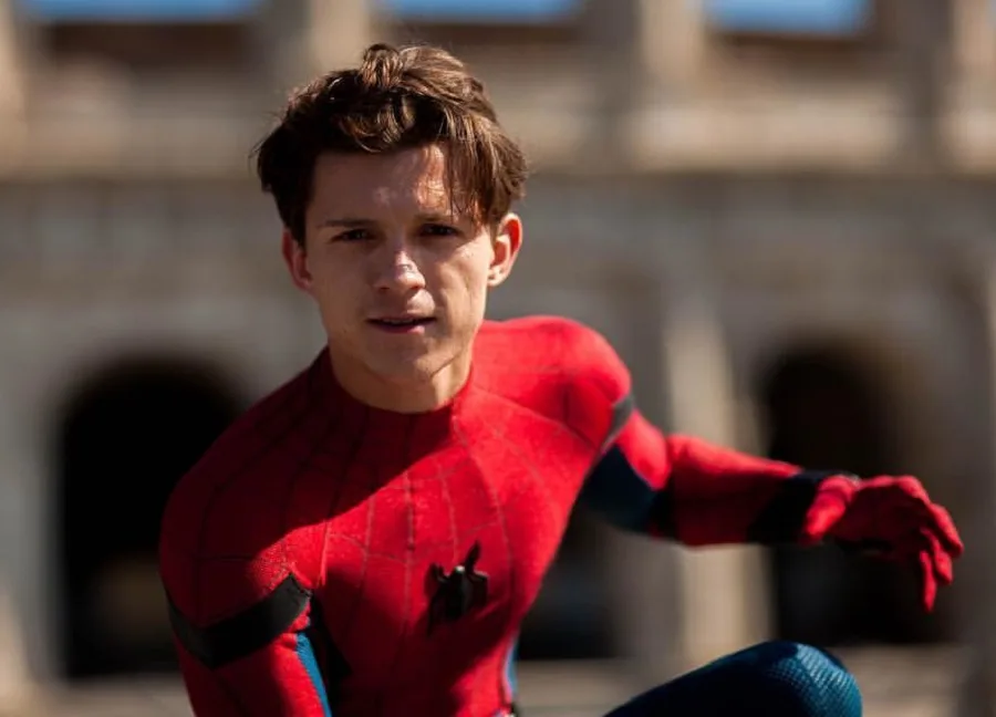 Tom Holland spiderman haircut