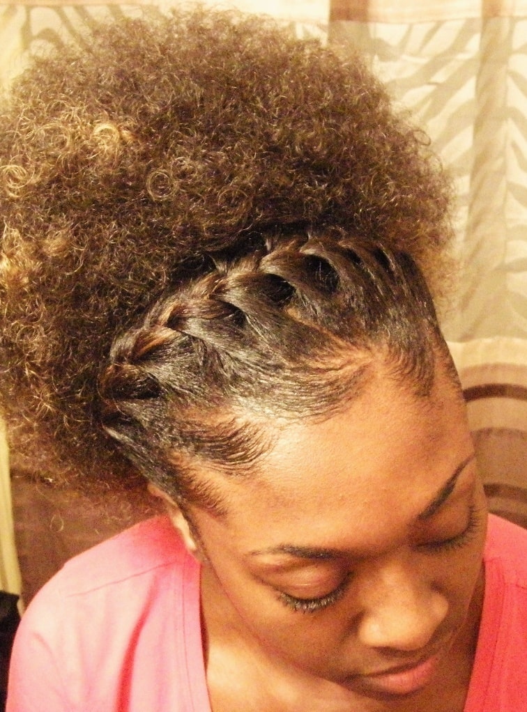 Twist Underbraid hairstyle for black girl