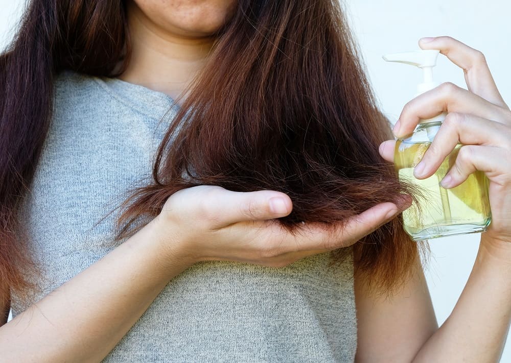 how-to-use-coconut-oil-as-heat-protectant-hairstylecamp