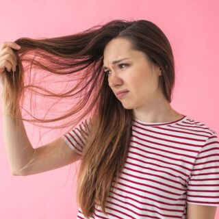 Will Vinegar Remove Hairspray Buildup?