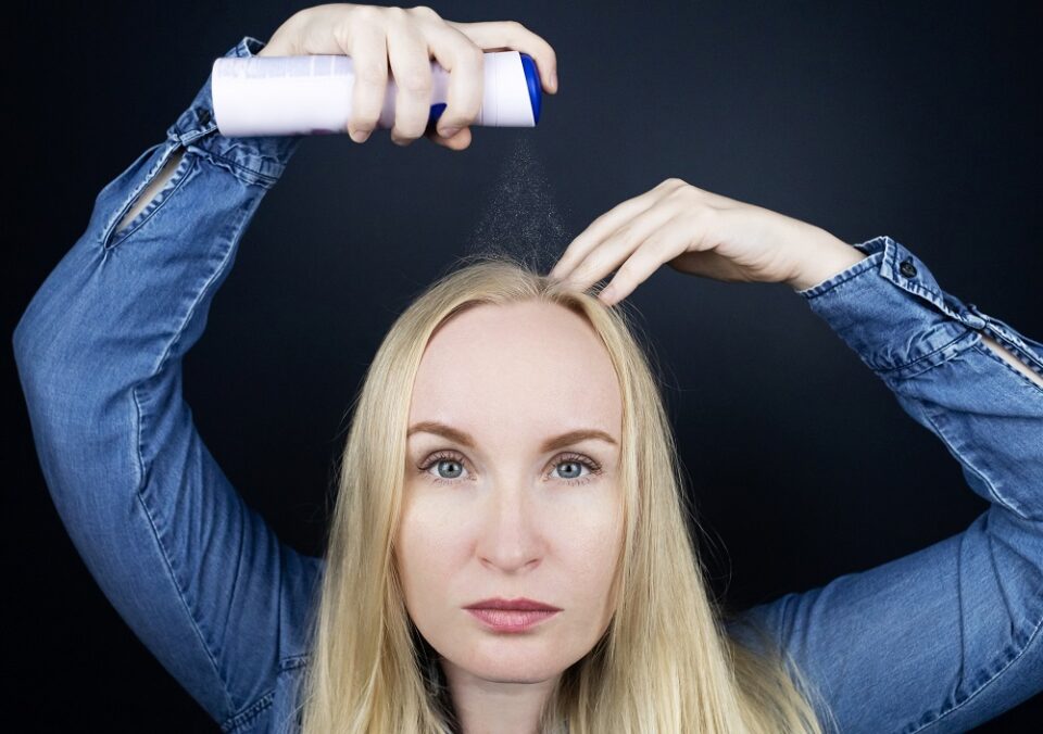 dry-shampoo-is-making-my-hair-greasier-how-to-fix