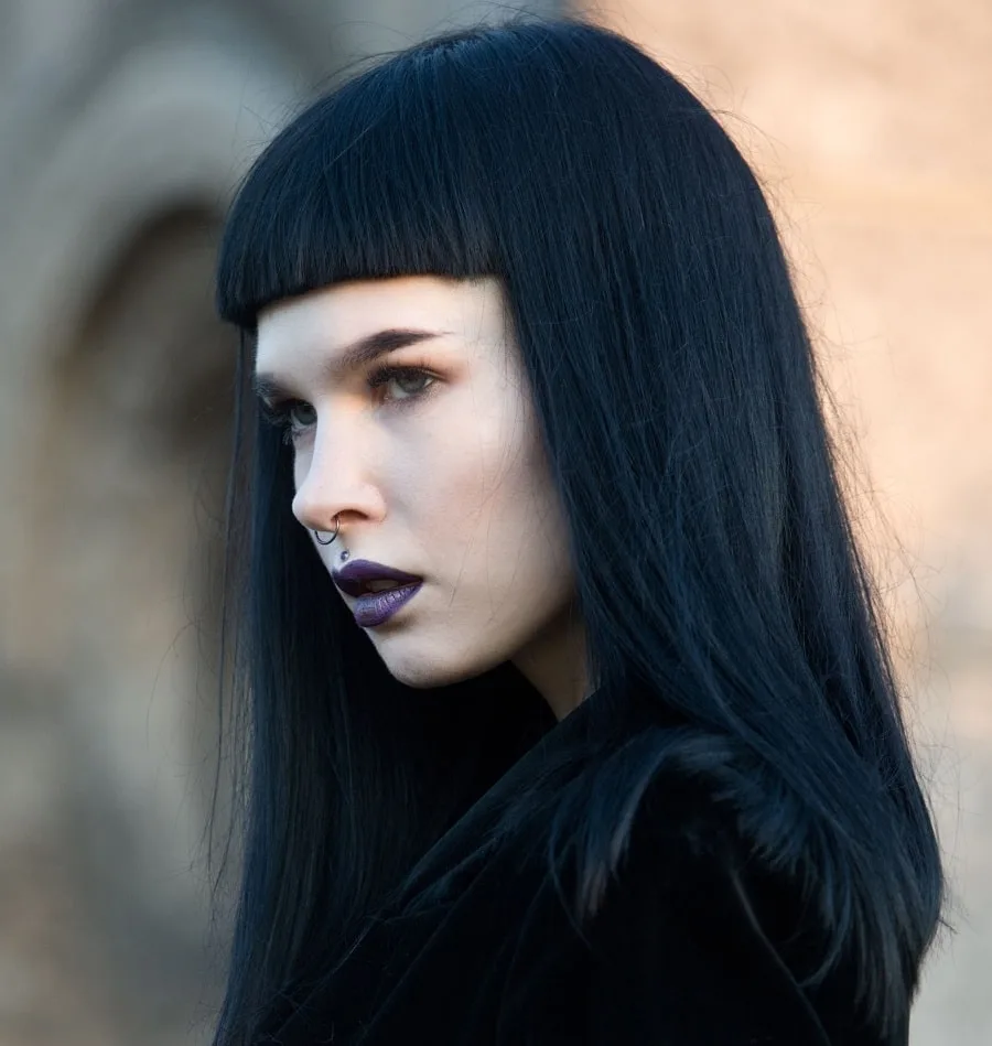 alternative hairstyle for dark hair