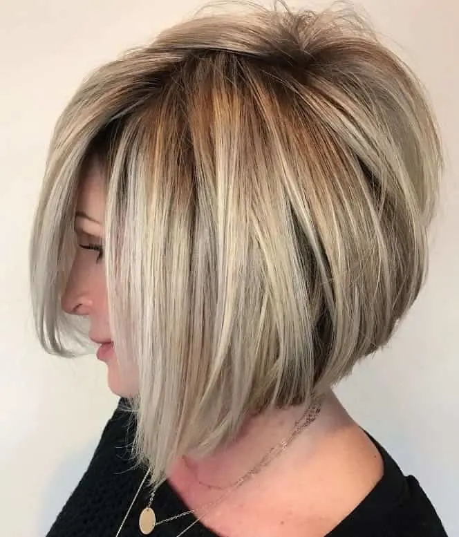 sandy blonde angled bob with layers