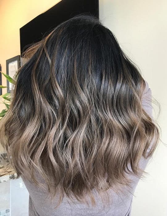 45 Charismatic Light and Dark Ash Blonde Hairstyles [2023]