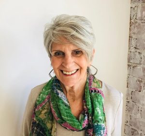 15 Rejuvenating Asymmetrical Haircuts for Women Over 50