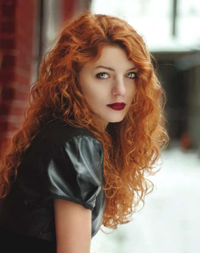 12 Eye Catching Auburn Curly Hair Ideas To Copy