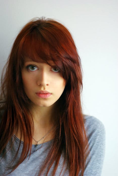 Reddish Brown Hairstyles For Green Eyed girl