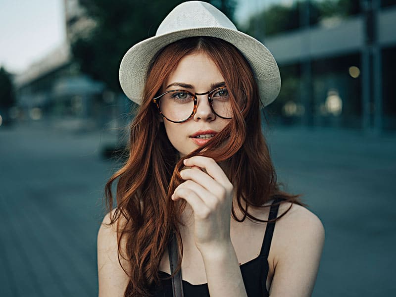 best hairstyle with auburn highlights