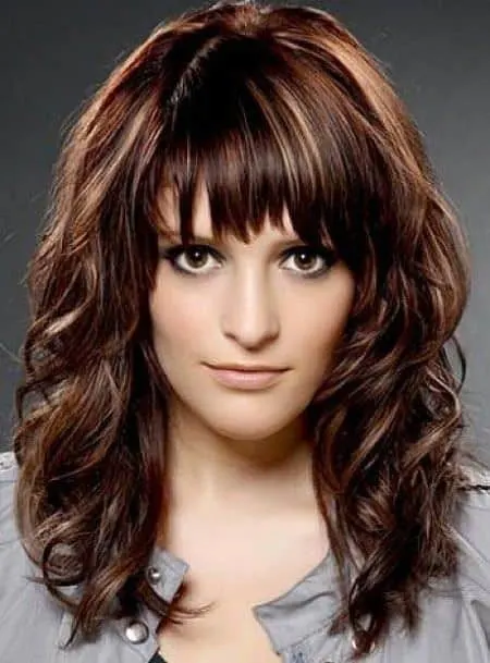 women's medium hairstyle with bangs 