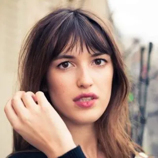 bangs hairstyles for oval face women