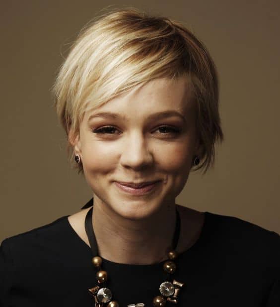 short pixie bangs for round face 