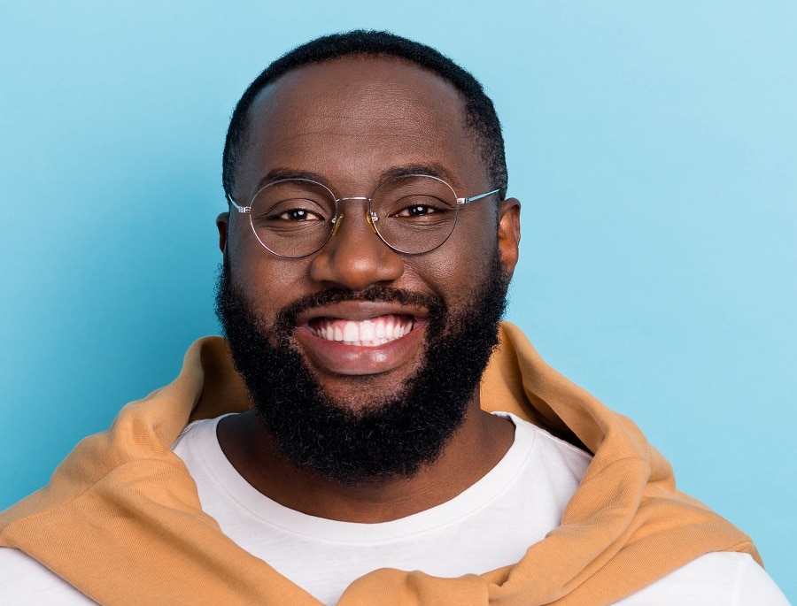 beard style for black men with glasses