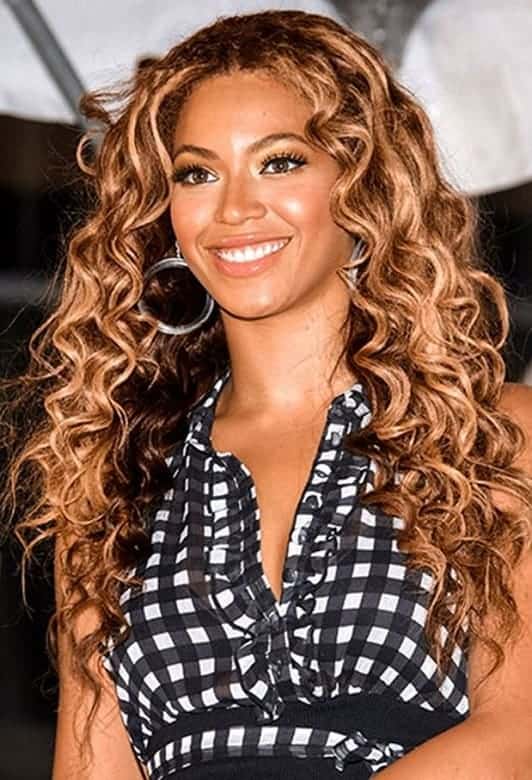 Beyonce's Popular Curly Hairstyles