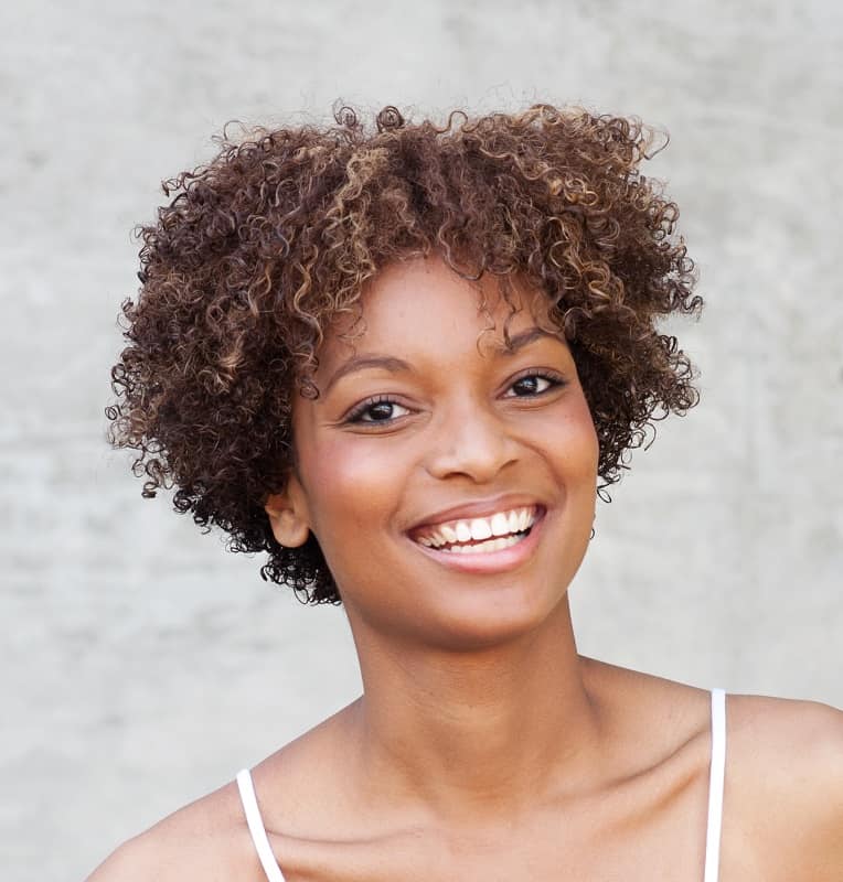 curly haircut for african women