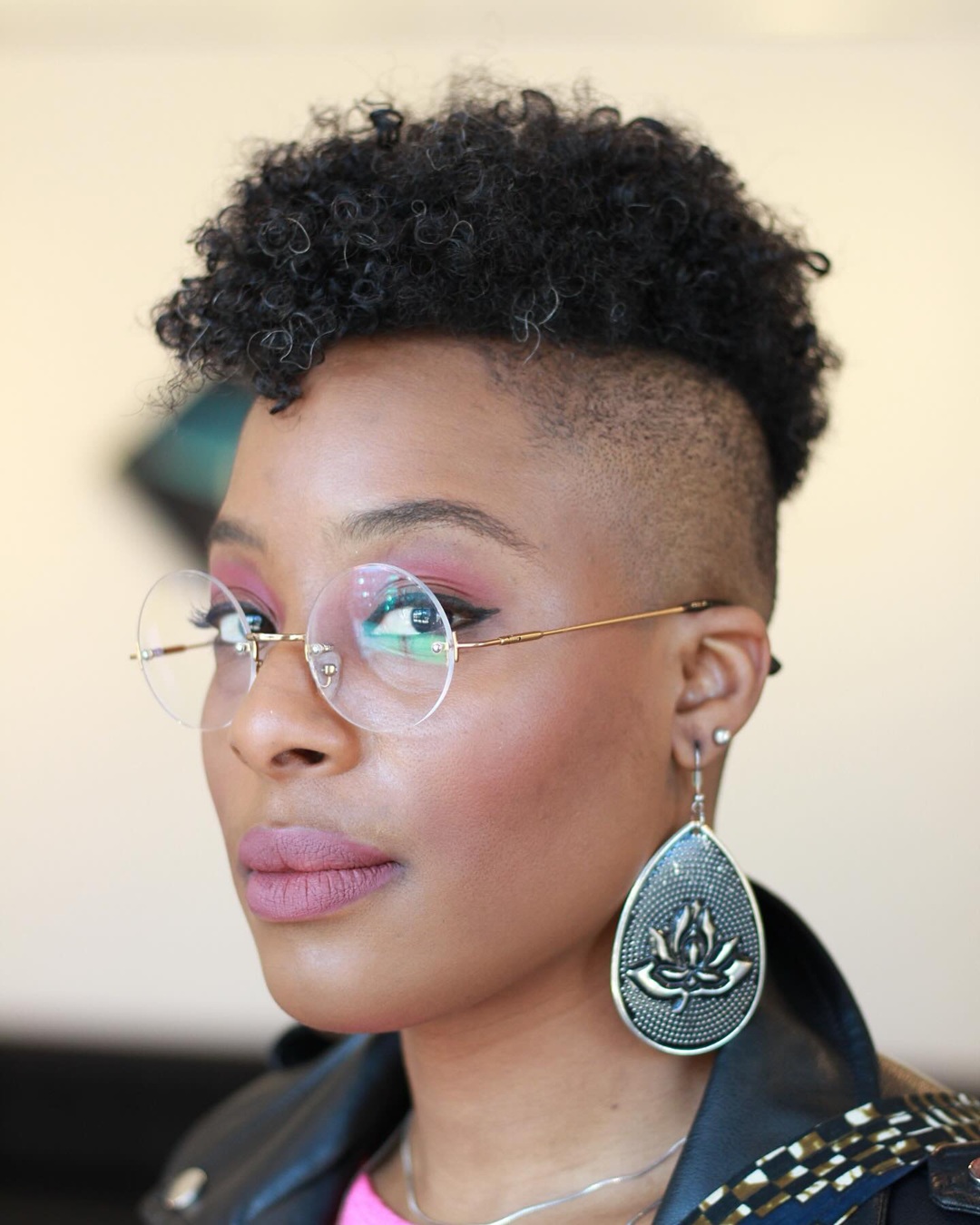 natural afro mohawk undercut for black women with tight coils