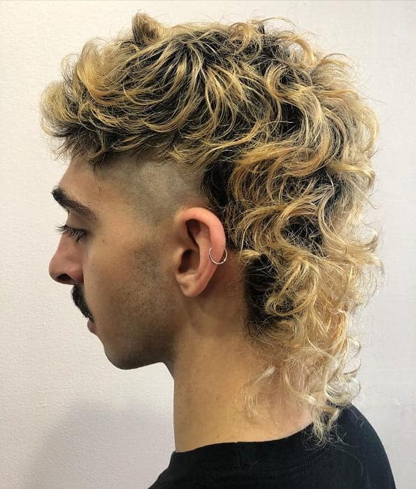 27 Mullet Curly Hairstyles Pictures   Blonde Curly Mullet 