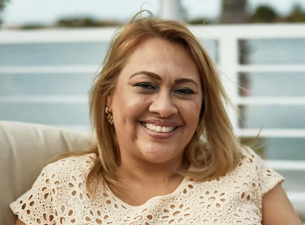 blonde hair color for older Hispanic women