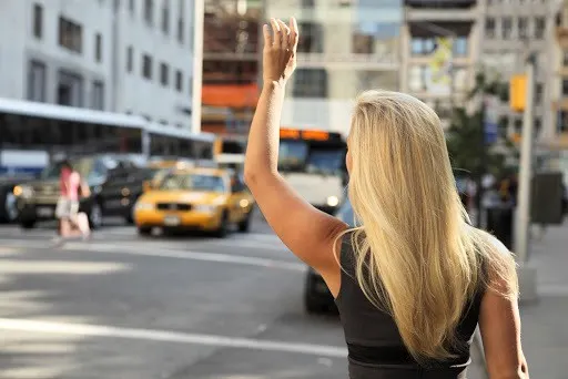 Bleached blonde hairstyle for women 