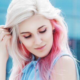 blonde hair with pink underneath