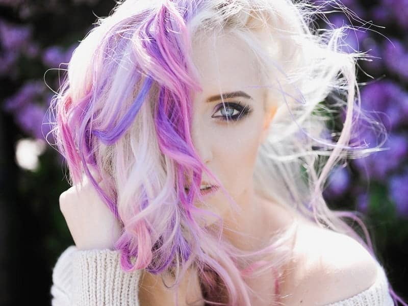 6 Ways to Uplift Blonde Hairstyle with Purple Highlights
