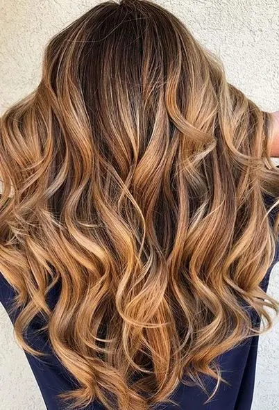 wavy layered blonde hair for women