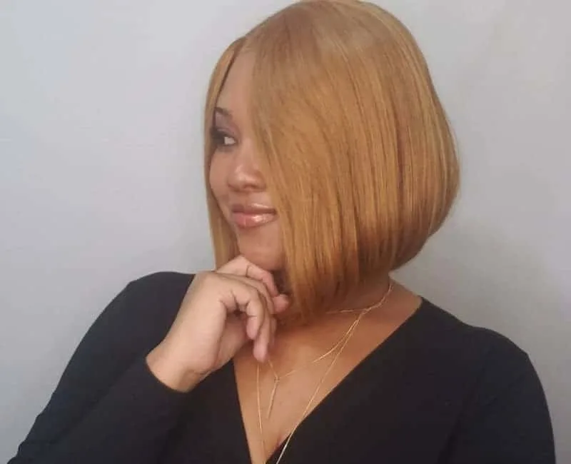 caramel blonde bob