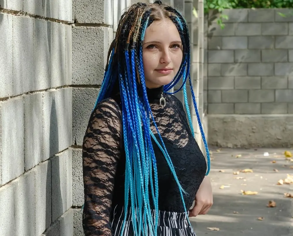 blue box braids for white girls