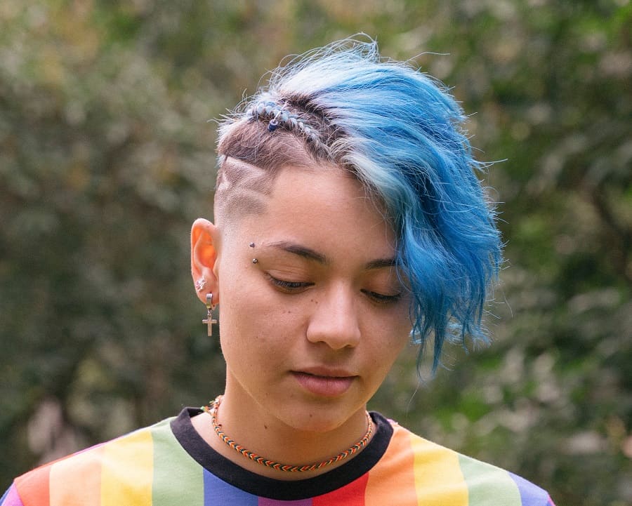 blue hair with shaved side